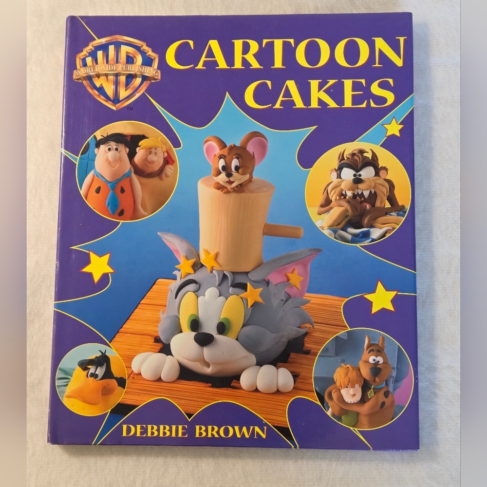☀️Warner Bros. Cartoon Cakes Cookbook Fun Fondant Cakes by Debbie Brown